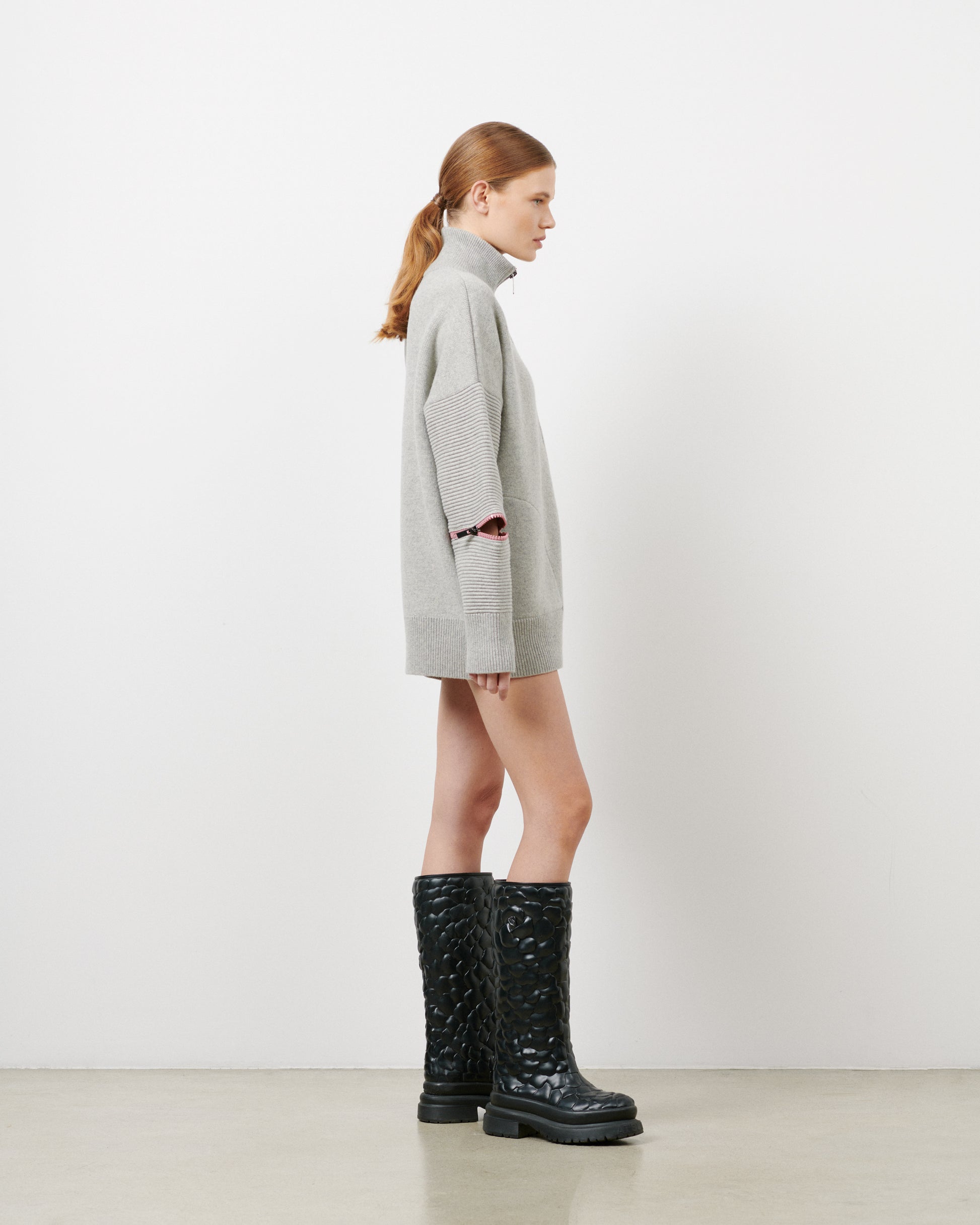 Grey - Rose Zip